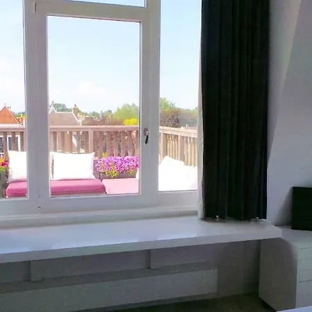 Vondelpark Luxe 아파트